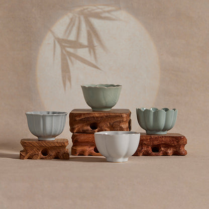 Tea Set, One Pot And Four Cups