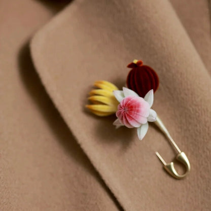 Mini Fúshòu Sānduō Velvet Flower Brooch | Handmade Silk Velvet Flower Brooch