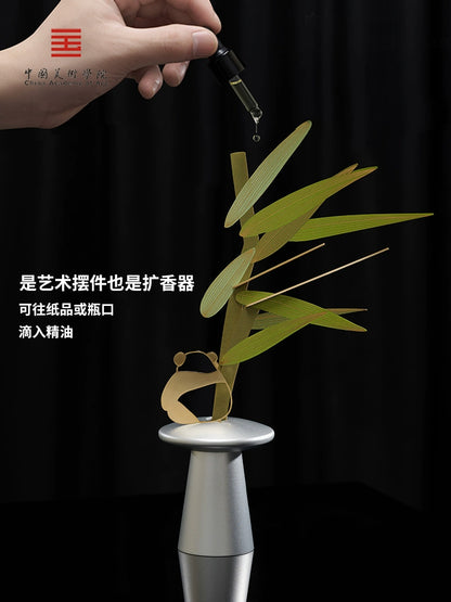 China Academy of Art's cultural and creative creative panda bamboo newspaper safe ornaments, Chinese-style high-end home aromatherapy graduation gifts