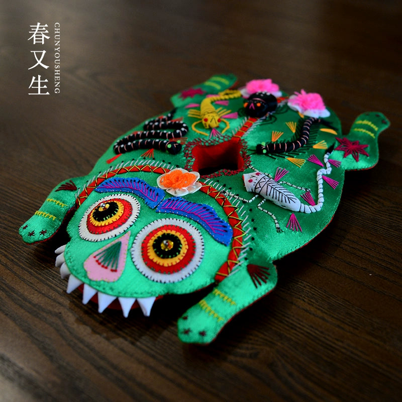 Zhongpu folk art spring and hand-embroidered five poisonous frog ear pillow collections, folk ornaments, traditional culture and art